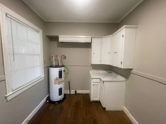 754 McConnell Street Memphis, TN 38112 - Photo 15 of 16 a kitchen with a sink a refrigerator and window