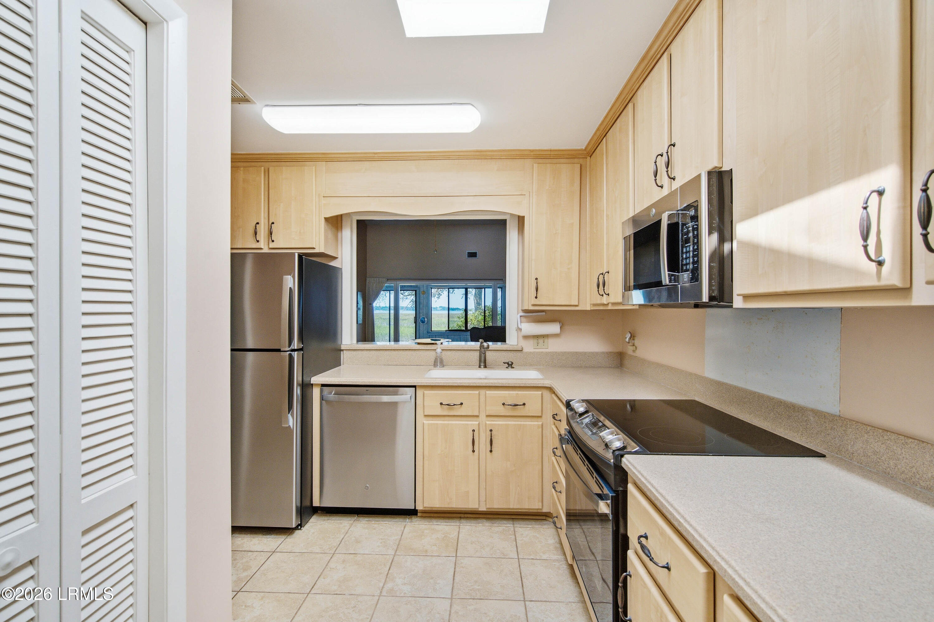 23 Colony Gardens Road, Unit A Beaufort, SC 29907 - Photo 19 of 51 23A Colony kitchen-3