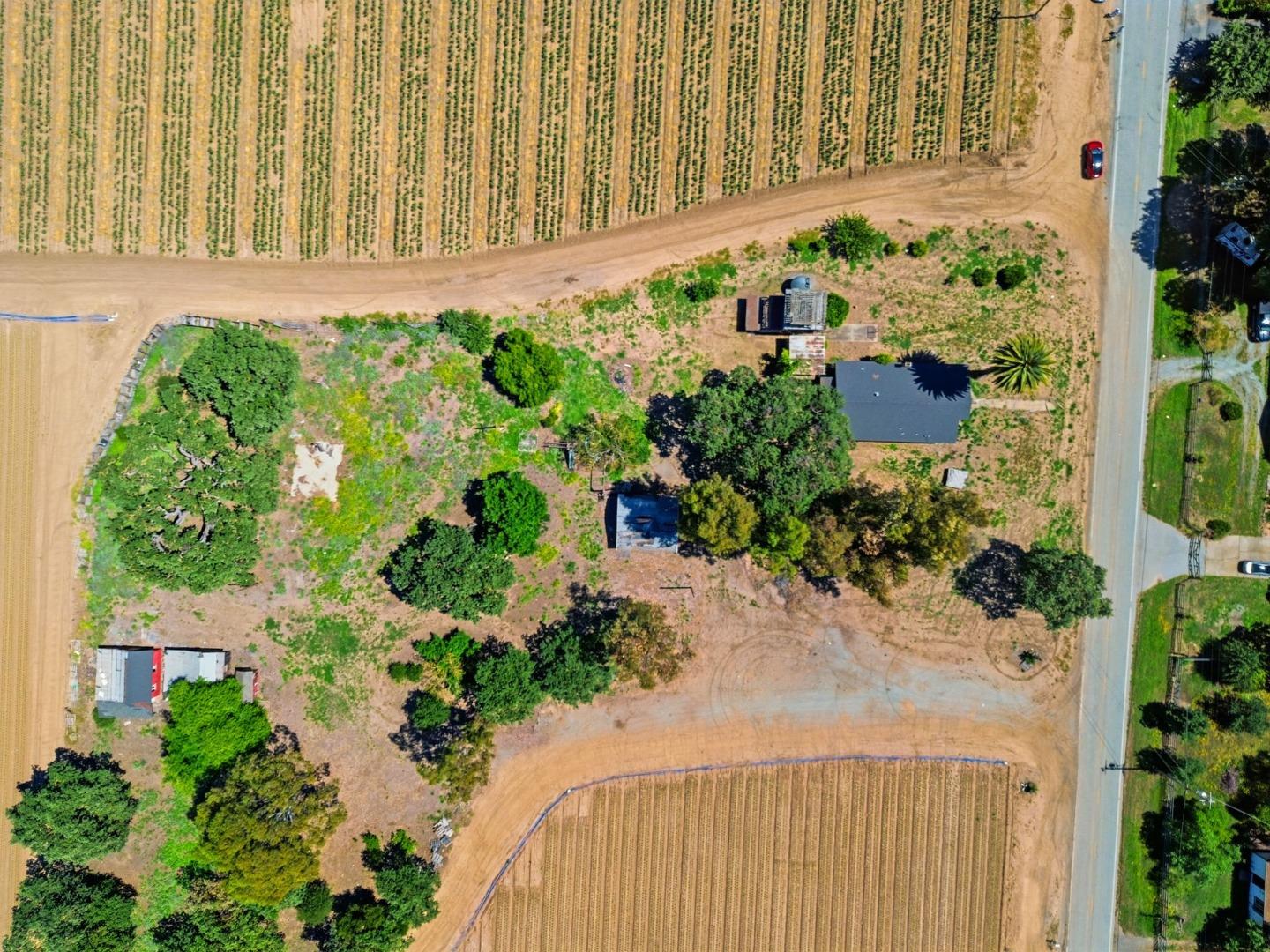 3115 Leavesley Road Gilroy, CA 95020 - Photo 4 of 18