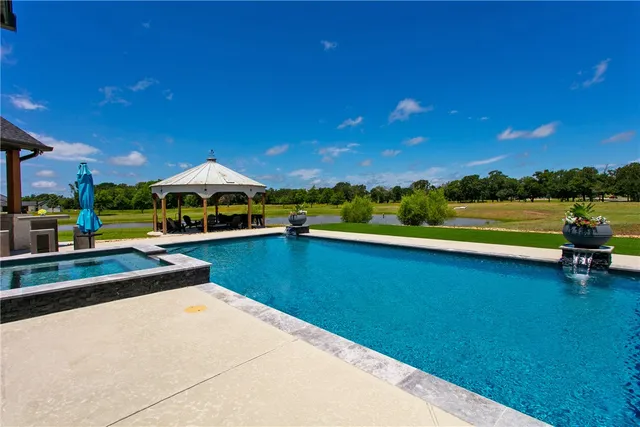 $2,200,000 | 1981 County Road 202, Caldwell, TX 77836