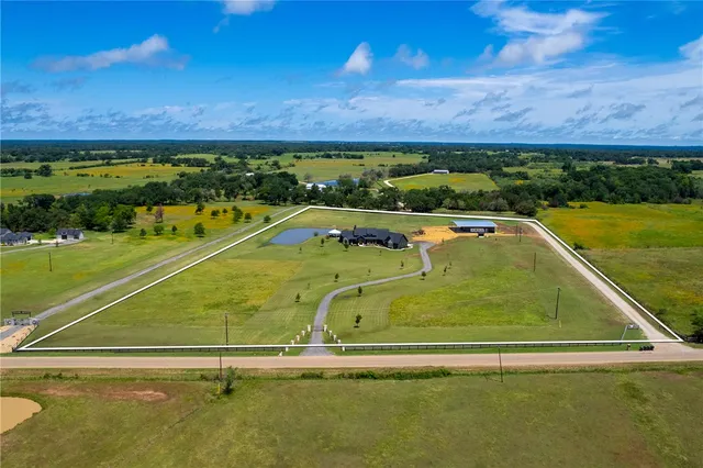 $2,200,000 | 1981 County Road 202, Caldwell, TX 77836