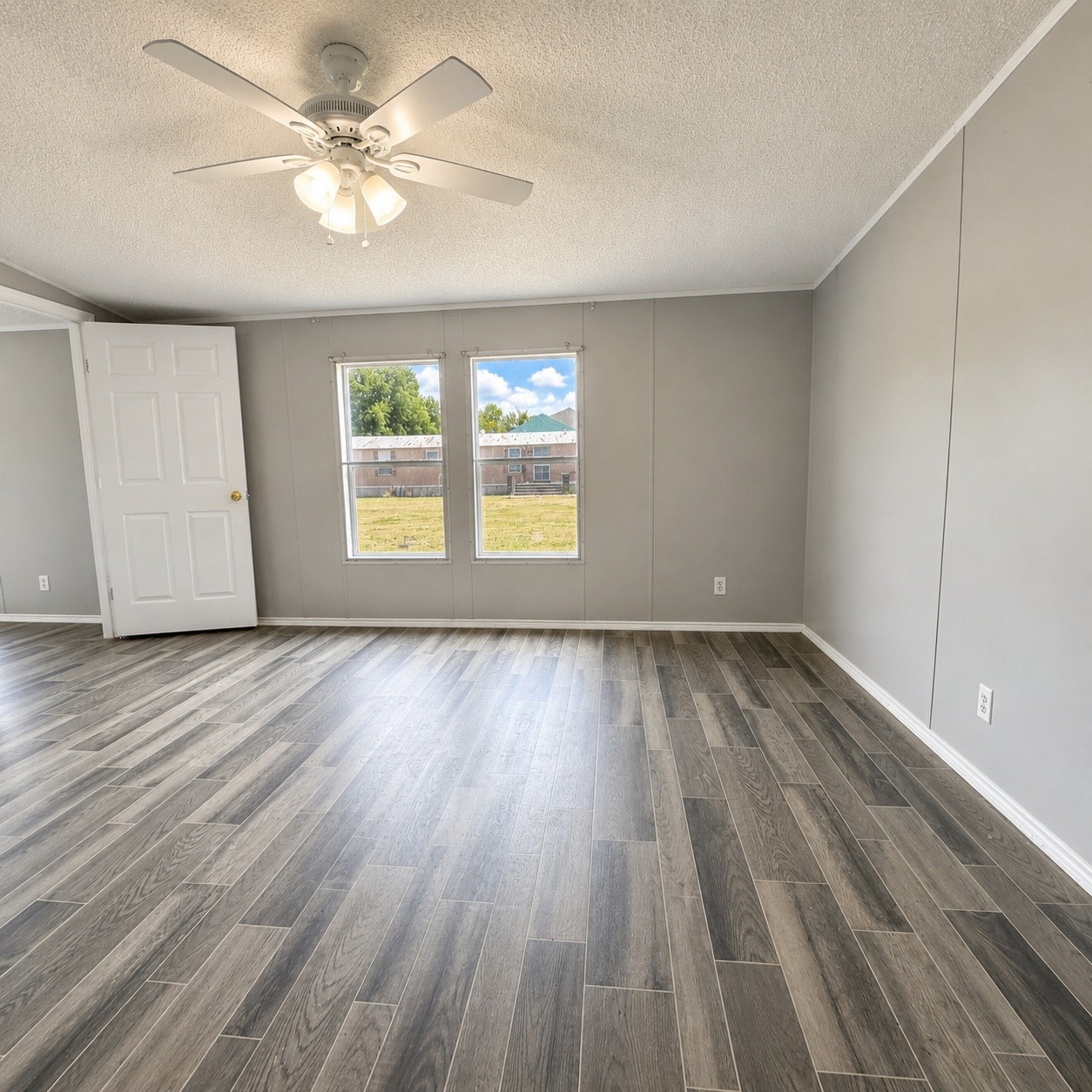 1722 Dolores Street Rosharon, TX 77583 - Photo 3 of 17 Gallery Image 3