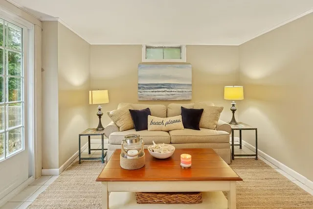 $3,200 | 25 Embassy Lane, Yarmouth, MA 02675