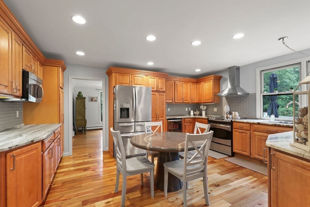 128 Converse Road Marion, MA 02738 - Photo 10 of 42