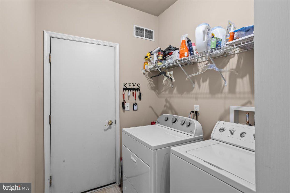 1805 Risser Lane Lancaster, PA 17601 - Photo 12 of 51