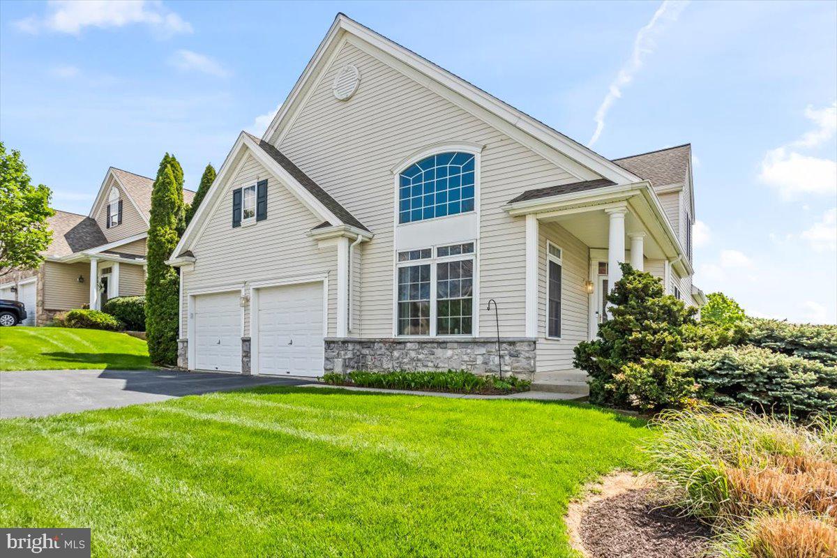 1805 Risser Lane Lancaster, PA 17601 - Photo 2 of 51