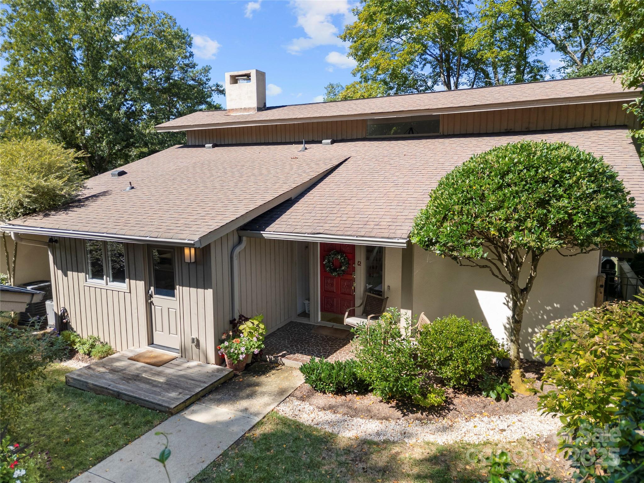 12 Cove Road Clover, SC 29710 - Photo 2 of 43