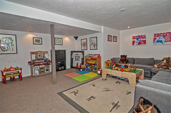 5 Indian Rock Road Natick, MA 01778 - Photo 18 of 23