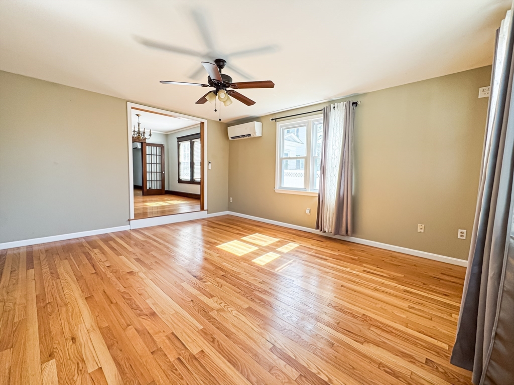 522 Pine Street Lowell, MA 01851 - Photo 10 of 25