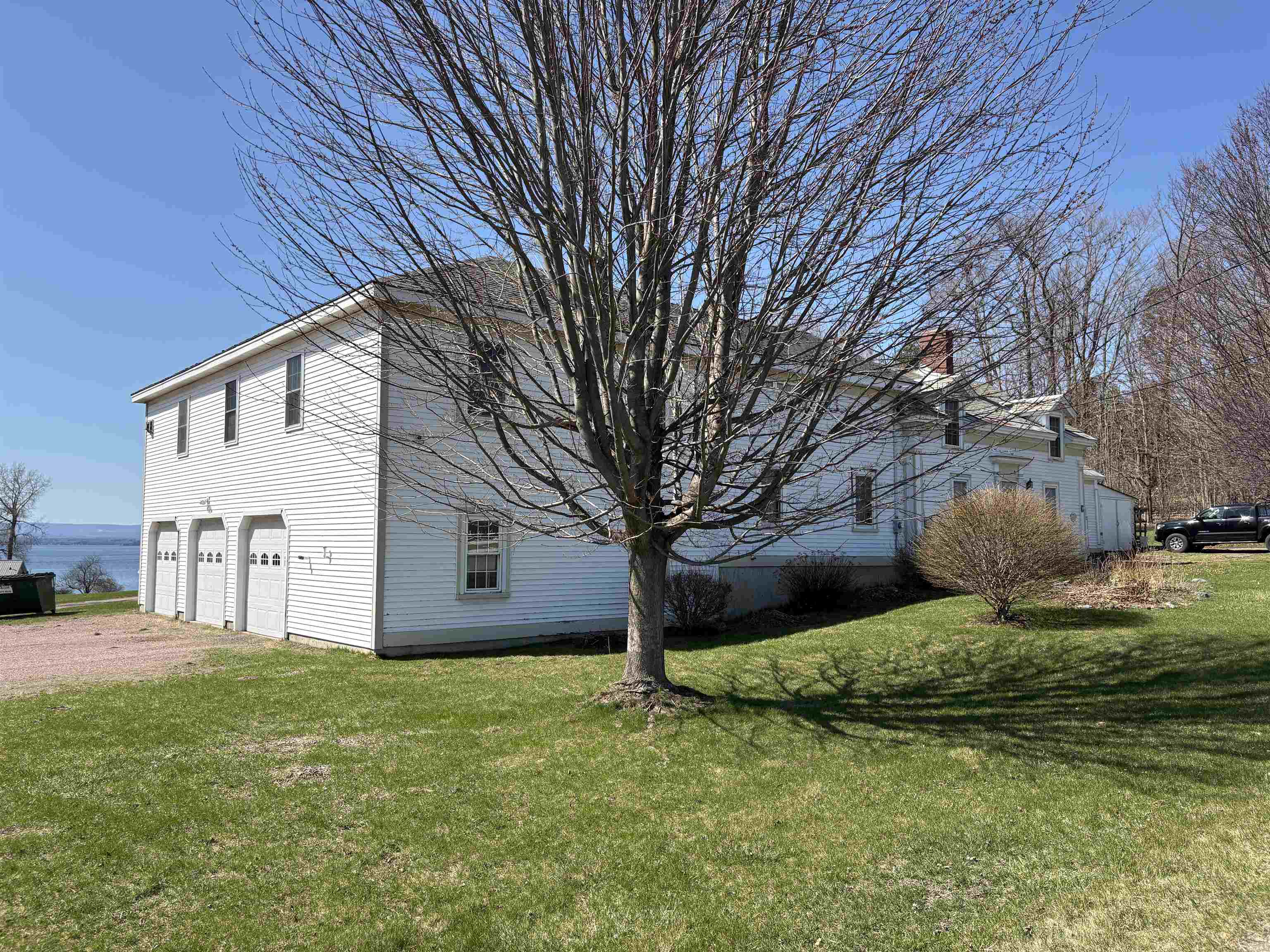 329 West Shore Road South Hero, VT 05486 - Photo 3 of 58