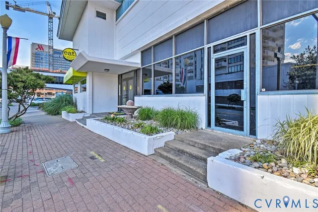 a view of an entrance of the building