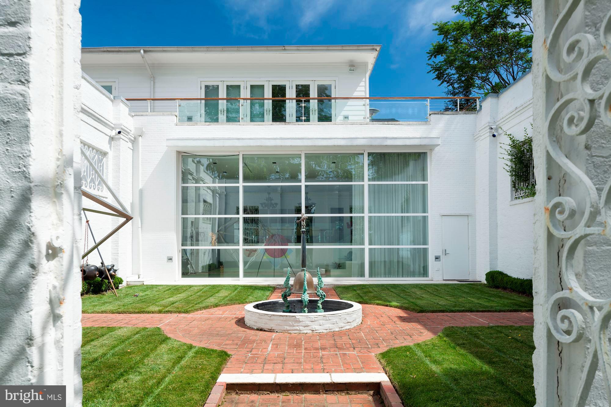 3304 R Street Northwest Washington, DC 20007 - Photo 21 of 27 Garden