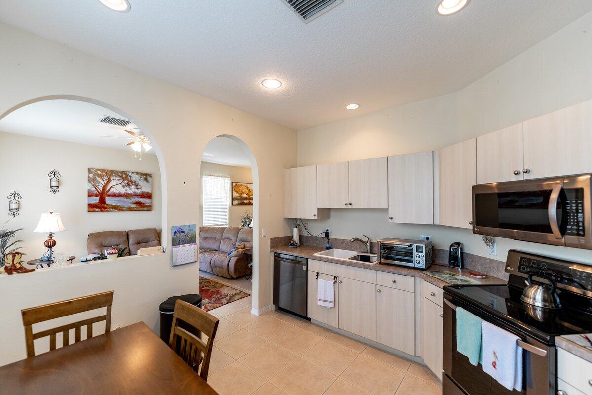 324 Southwest Coconut Key Way Port St. Lucie, FL 34986 - Photo 7 of 39 Coconut Key-0031