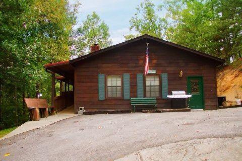 2210 Applewood Road Sevierville, TN 37862 - Photo 1 of 30 99bb9e76-407e-4799-b334-0588da1dd815.f10