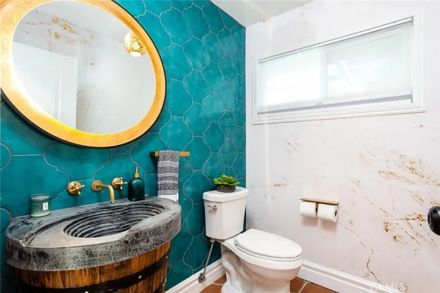 $1,250,000 | 2718 North Wright Street, Santa Ana, CA 92705