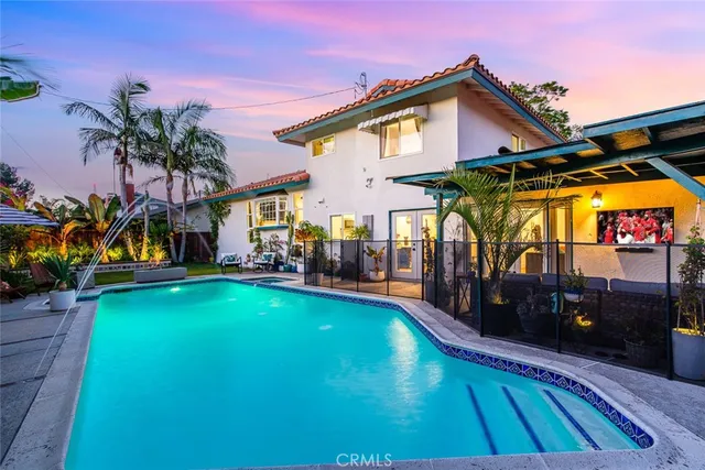 $1,250,000 | 2718 North Wright Street, Santa Ana, CA 92705