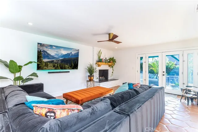 $1,250,000 | 2718 North Wright Street, Santa Ana, CA 92705