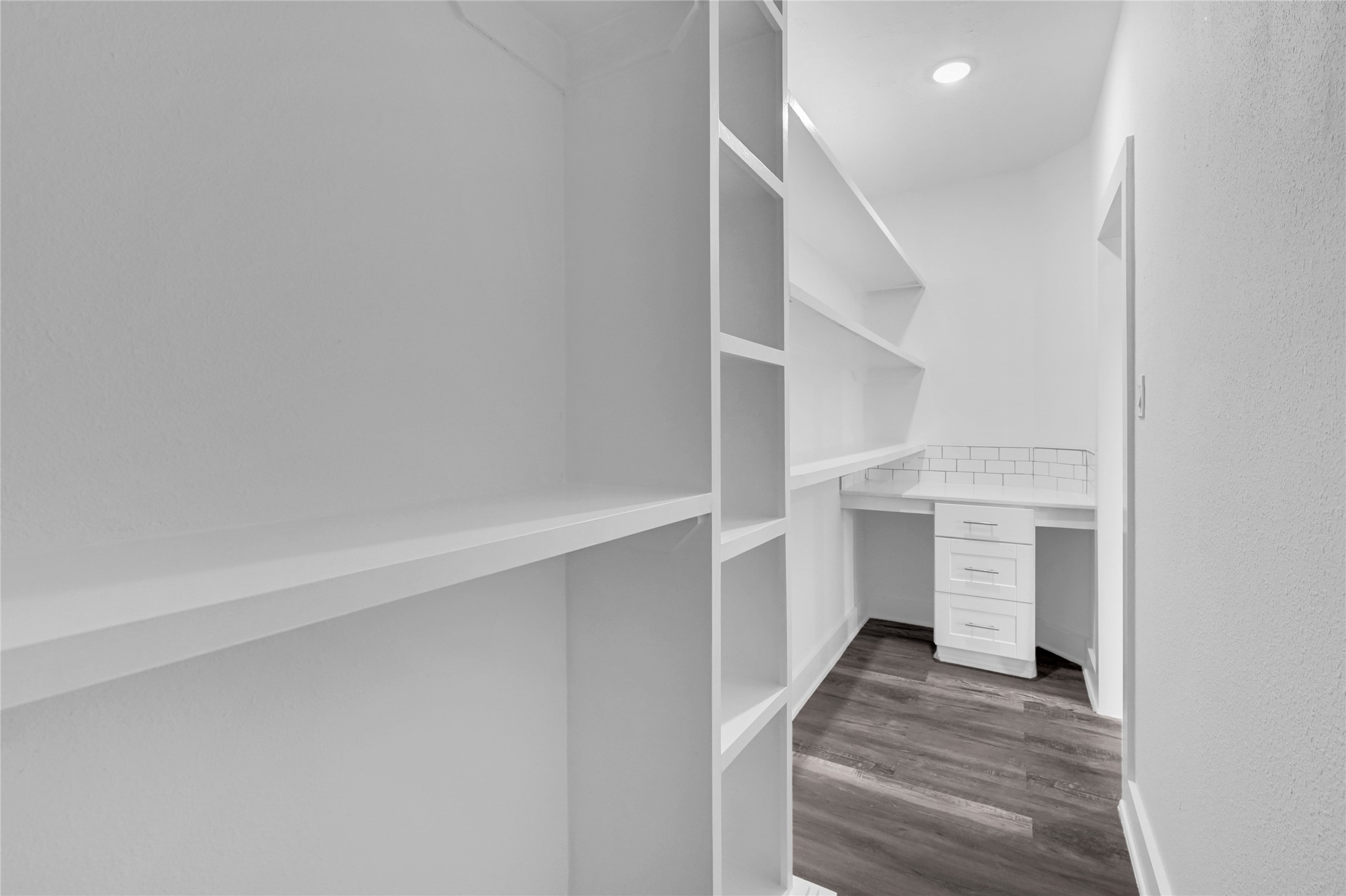 4304 New Orleans Street Houston, TX 77020 - Photo 13 of 23 a view of entryway and hall with wooden floor