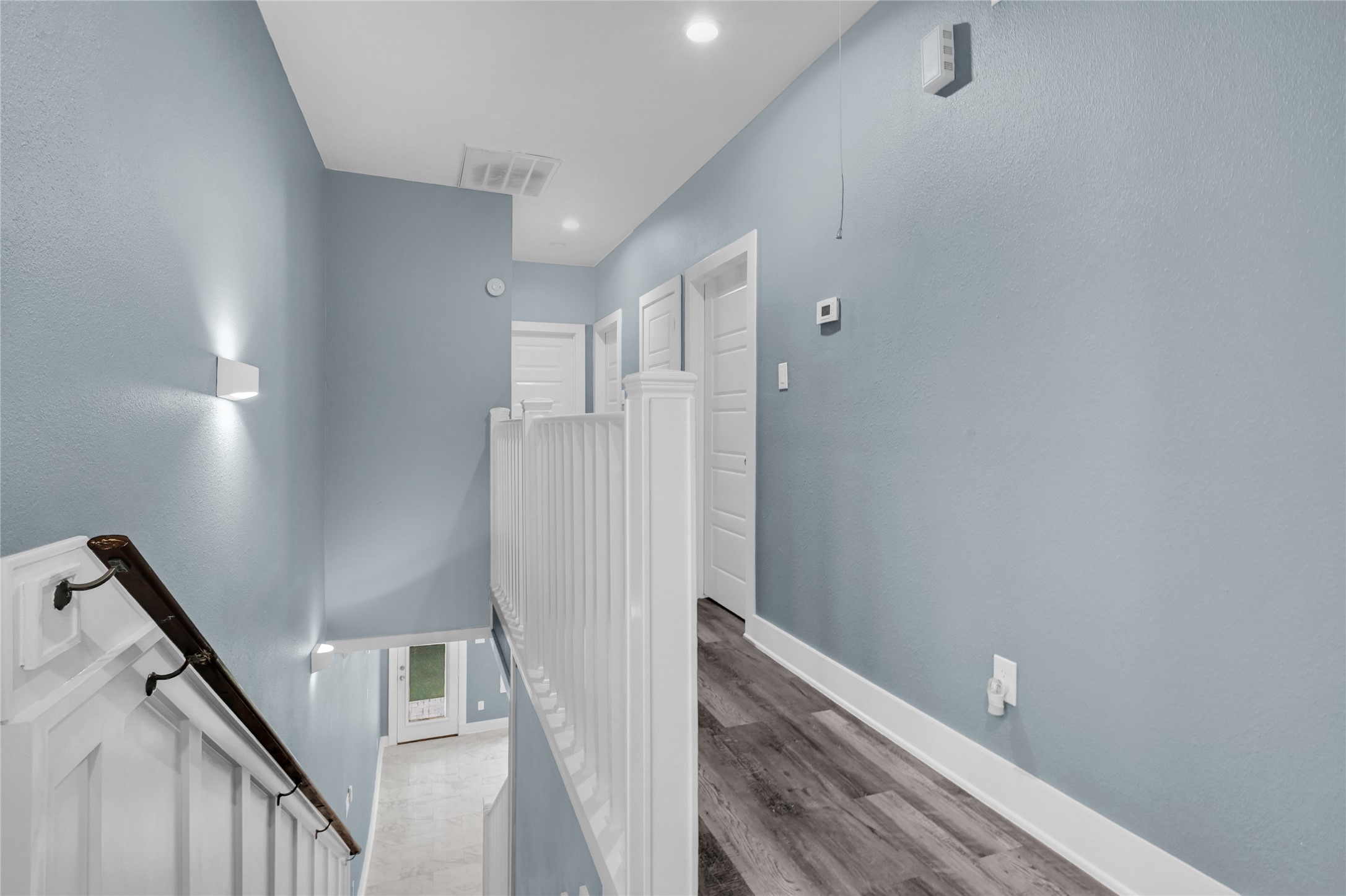 4304 New Orleans Street Houston, TX 77020 - Photo 10 of 23 a view of a hallway with closet