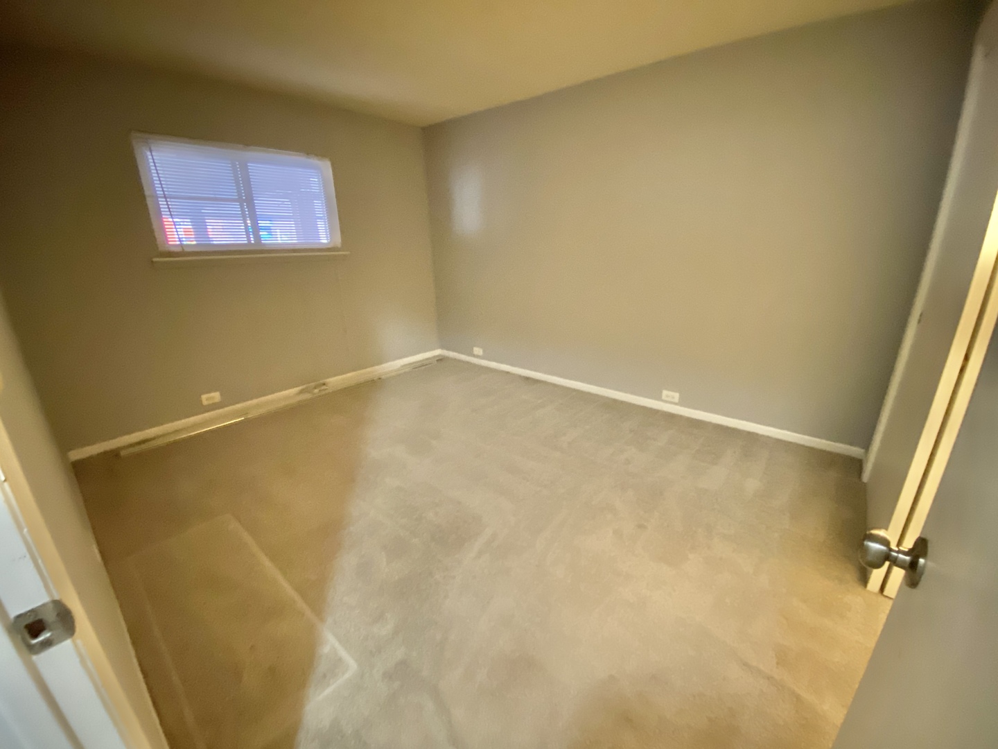 4041 South Harlem Avenue, Unit 3 Stickney, IL 60402 - Photo 8 of 12 a bathroom with a shower