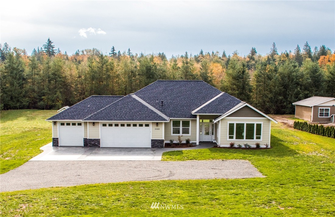 5569 Hannegan Road Bellingham, WA 98226 - Photo 1 of 25 Gallery Image 1