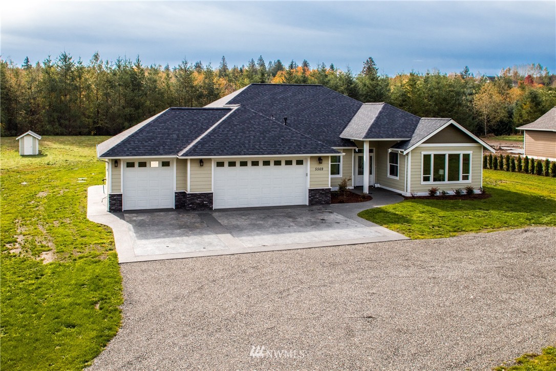 5569 Hannegan Road Bellingham, WA 98226 - Photo 2 of 25 Gallery Image 2