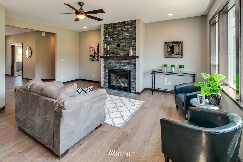 5569 Hannegan Road Bellingham, WA 98226 - Photo 11 of 25 Gallery Image 11