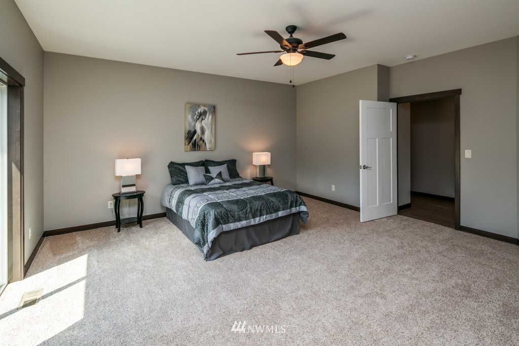 5569 Hannegan Road Bellingham, WA 98226 - Photo 15 of 25 Gallery Image 15