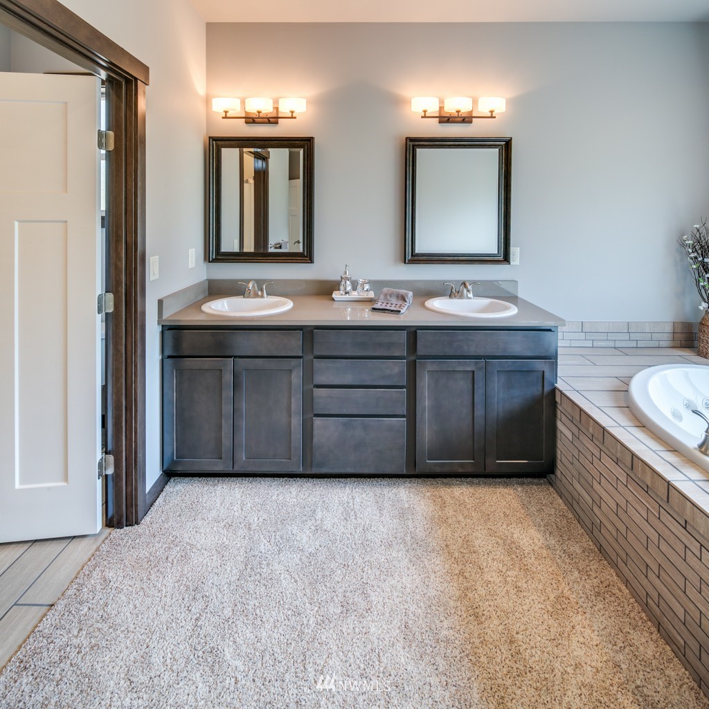 5569 Hannegan Road Bellingham, WA 98226 - Photo 17 of 25 Gallery Image 17