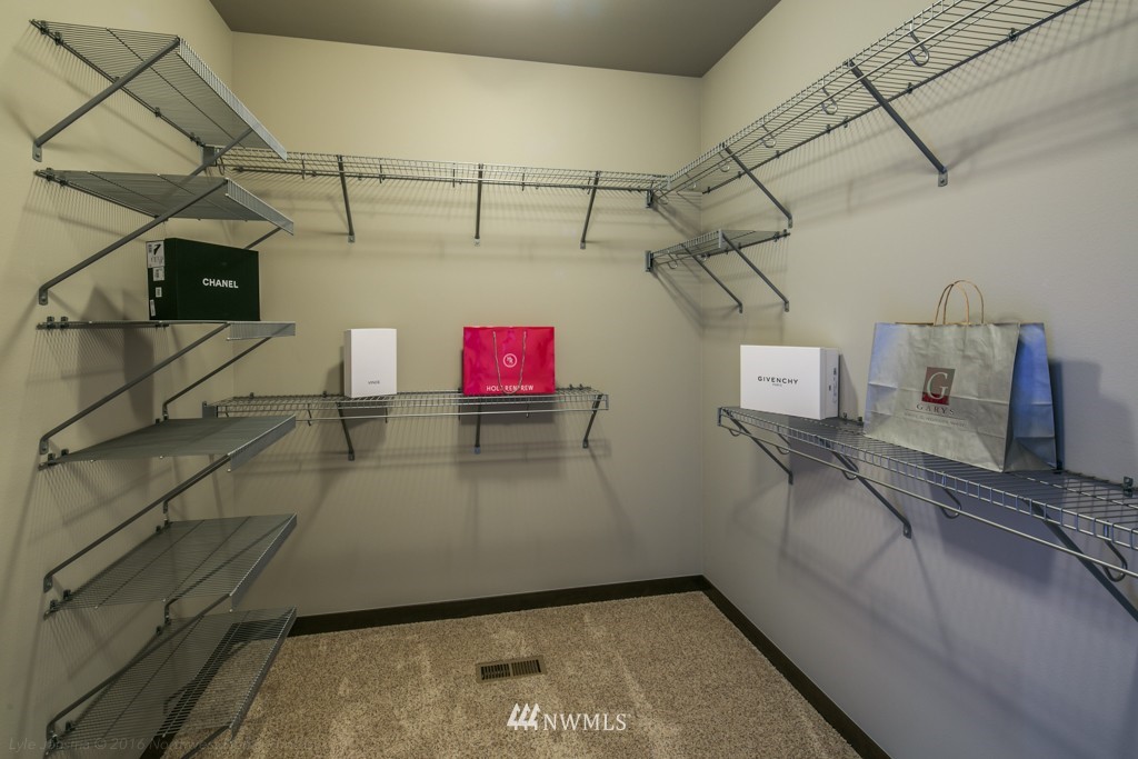 5569 Hannegan Road Bellingham, WA 98226 - Photo 19 of 25 Gallery Image 19