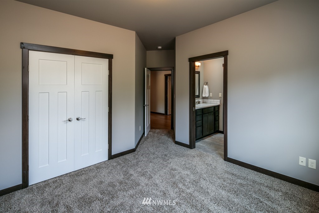 5569 Hannegan Road Bellingham, WA 98226 - Photo 21 of 25 Gallery Image 21