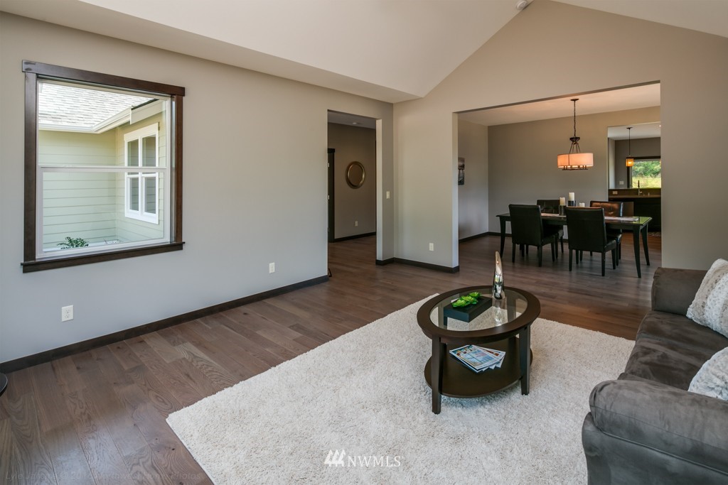 5569 Hannegan Road Bellingham, WA 98226 - Photo 5 of 25 Gallery Image 5