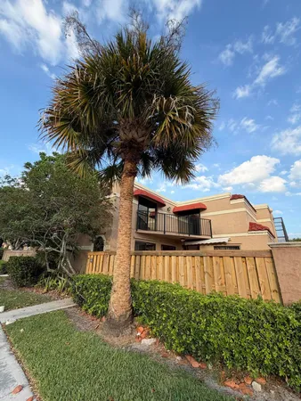$2,700 | 8273 Thames Boulevard, Unit D, Boca Raton, FL 33433