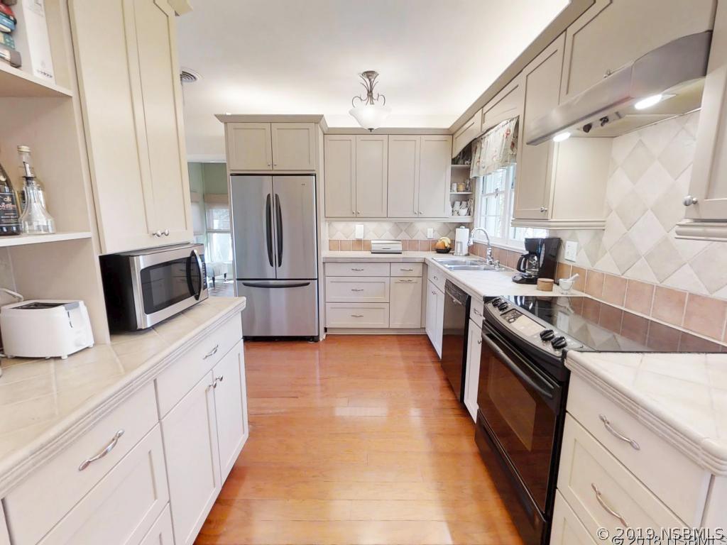 510 North Riverside Drive Edgewater, FL 32132 - Photo 20 of 29 Gallery Image 20