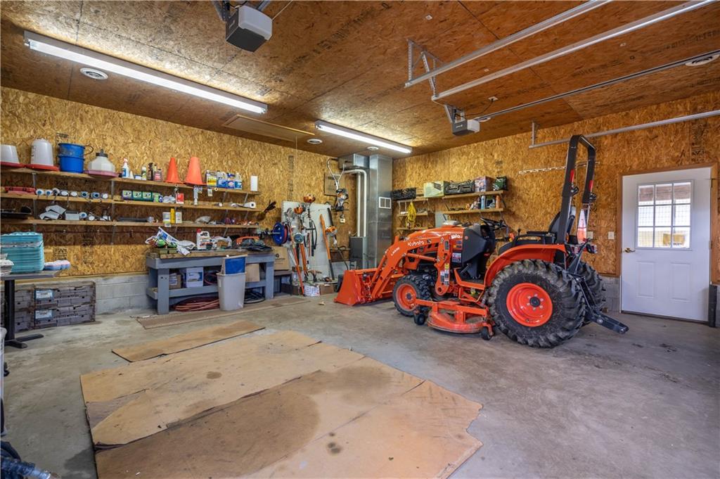 527 Claylick Road Holbrook, PA 15341 - Photo 15 of 24 a view of car garage