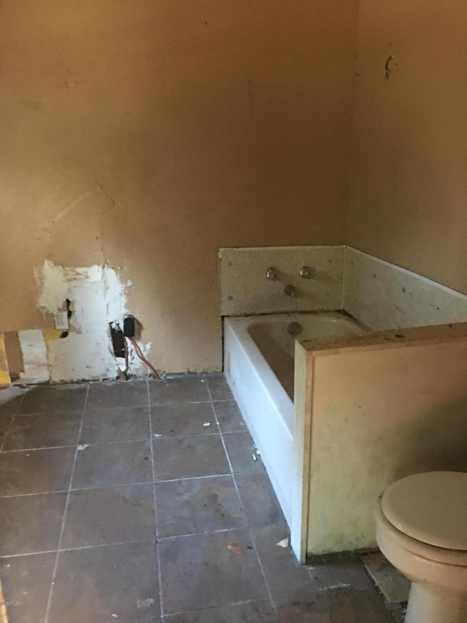 3717 Fieldworth Road Moss Point, MS 39562 - Photo 16 of 23 3975DF5E-D122-4502-8481-83E5641023D0