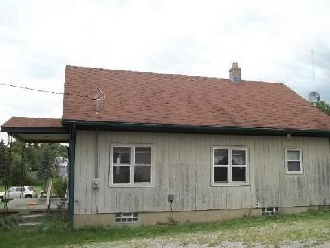 833 Milford Road Holly, MI 48442 - Photo 2 of 10 20174309-1.JPG