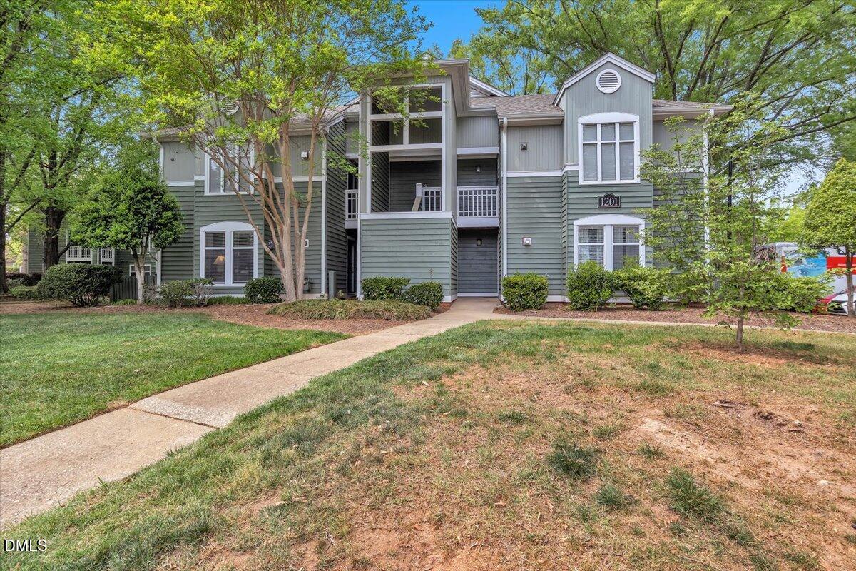 1201 Westview Lane, Unit 305 Raleigh, NC 27605 - Photo 45 of 47