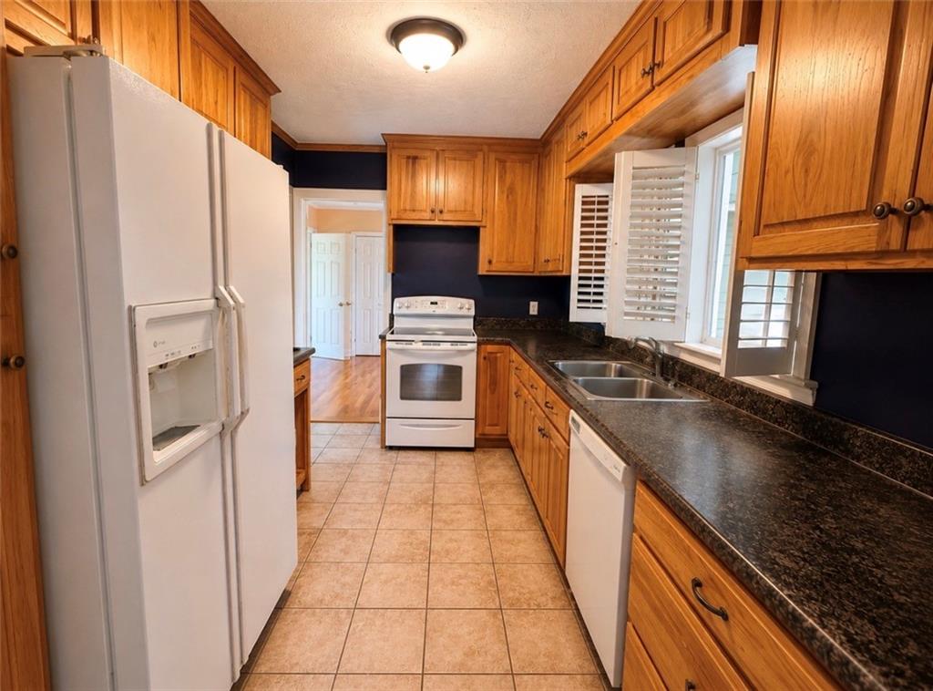 2606 Lake View Drive Rome, GA 30165 - Photo 6 of 16