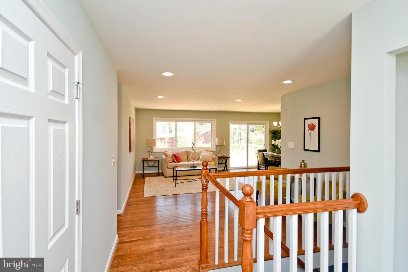 6512 Cipriano Road Lanham, MD 20706 - Photo 5 of 23 Interior (General)