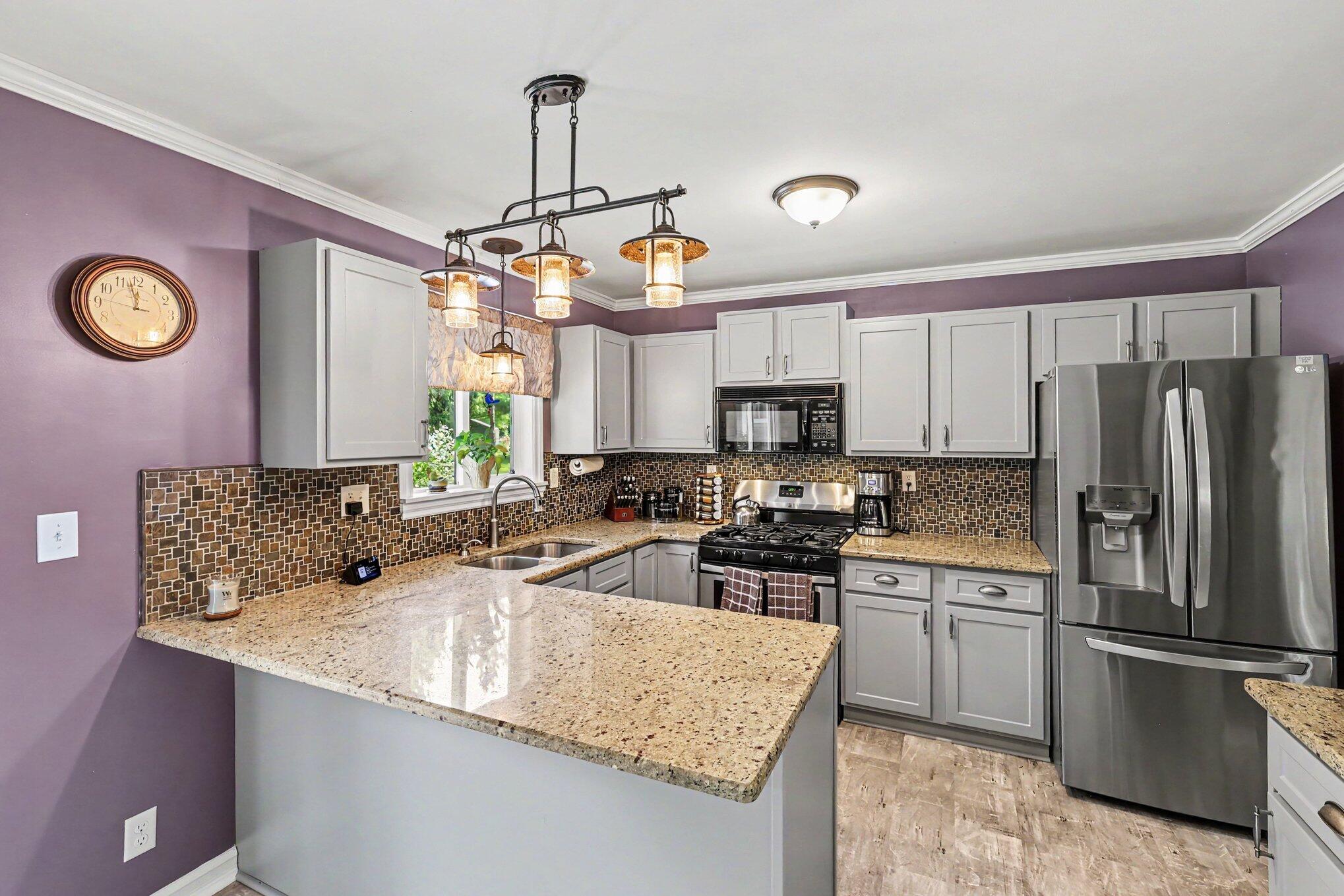 4377 Old Mill Road Pinckney, MI 48169 - Photo 7 of 29 010_file_2980