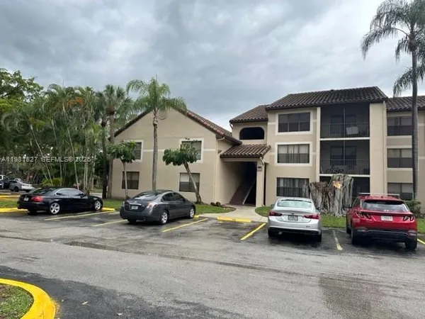 $245,000 | 4521 West McNab Road, Unit 11, Pompano Beach, FL 33069