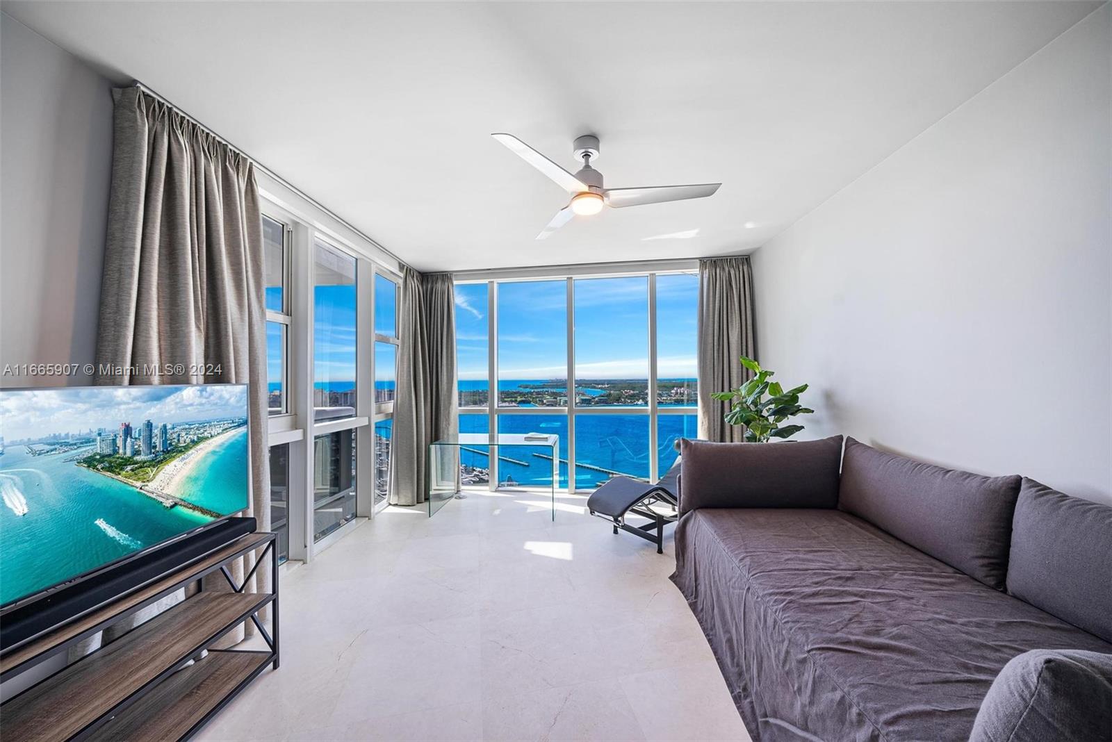 400 Alton Road, Unit 2406 Miami Beach, FL 33139 - Photo 14 of 45 Gallery Image 14