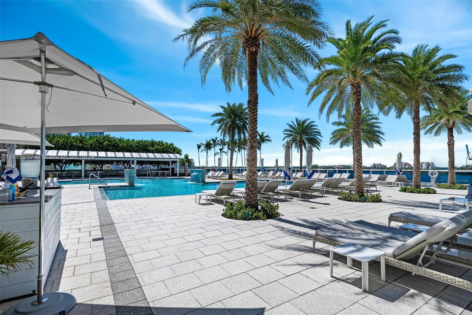 400 Alton Road, Unit 2406 Miami Beach, FL 33139 - Photo 21 of 45 Gallery Image 21