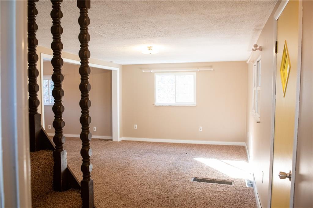 1370 Mill Street Crescent, PA 15046 - Photo 6 of 20 Gallery Image 6