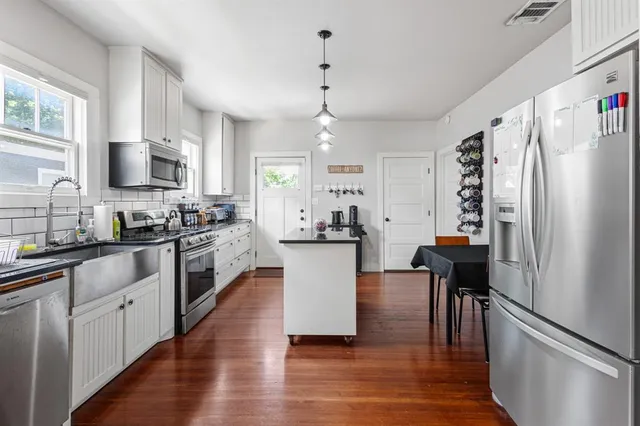 $560,000 | 2236 Alston Avenue, Fort Worth, TX 76110