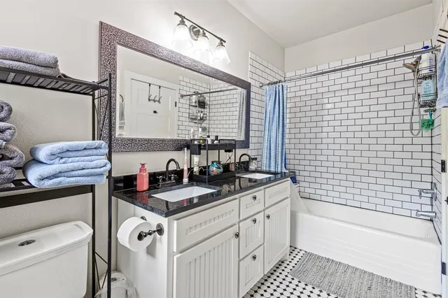 $560,000 | 2236 Alston Avenue, Fort Worth, TX 76110