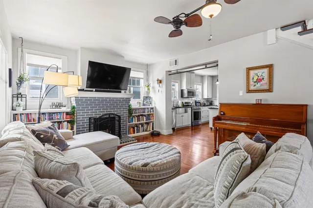 $560,000 | 2236 Alston Avenue, Fort Worth, TX 76110