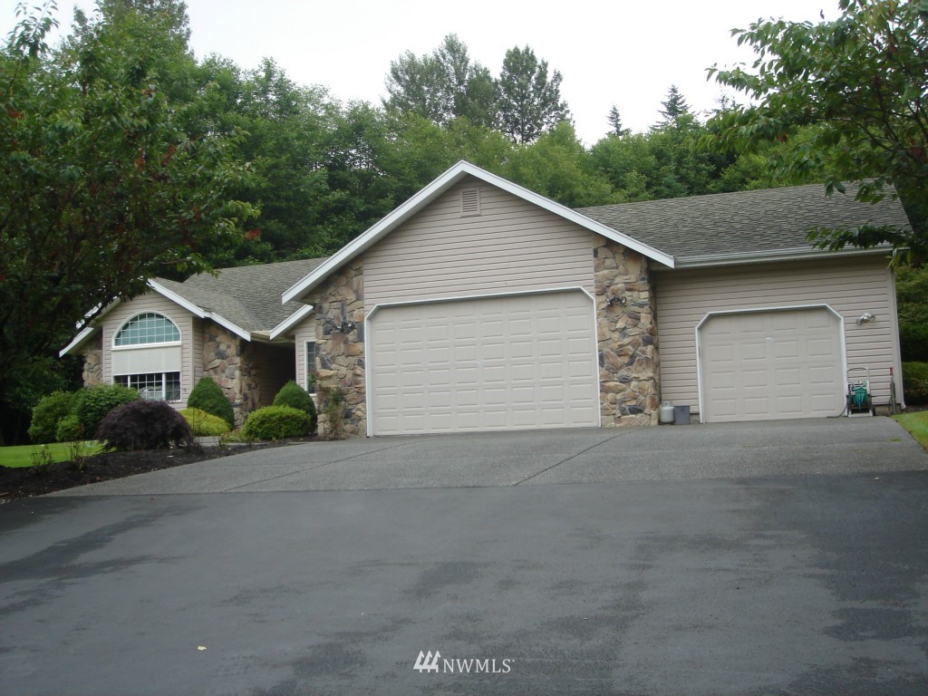 16023 Mountain View Road Mount Vernon, WA 98274 - Photo 3 of 10 Gallery Image 3
