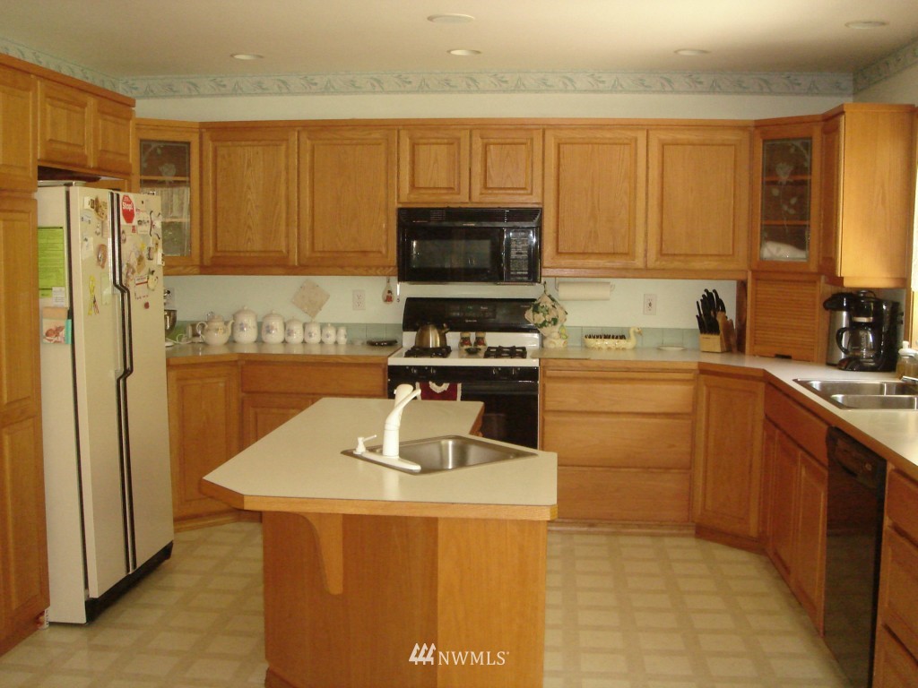 16023 Mountain View Road Mount Vernon, WA 98274 - Photo 10 of 10 Gallery Image 10